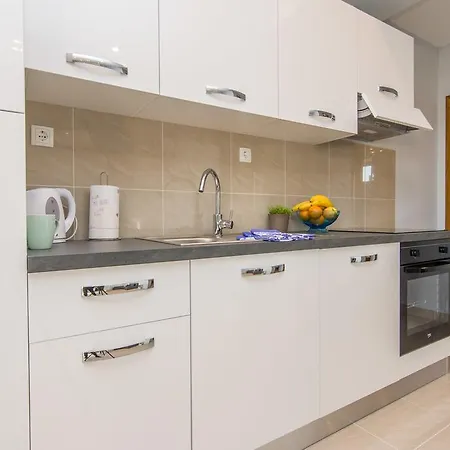 Mate Apartman Turanj