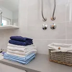 Apartment Mate